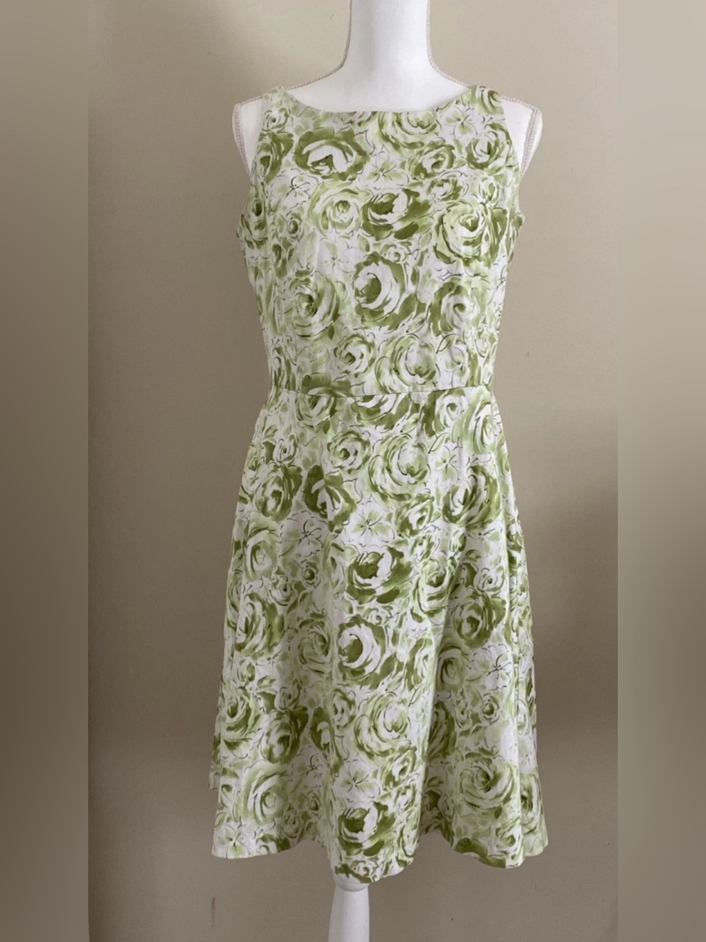 Hillard & Hanson White and Green Floral Midi Dress